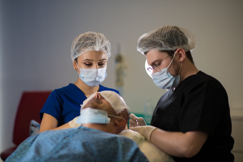 Kıbrıs Saç Ekimi | Cyprus Hair Transplant Center | Saç Ekim Merkezi. En Uygun ve Sağlıklı Kıbrıs Güzellik Merkezi. Kaş Ekimi ve Anti Aging. Bölgesel İncelme. Best Hair Transplant in Cyprus